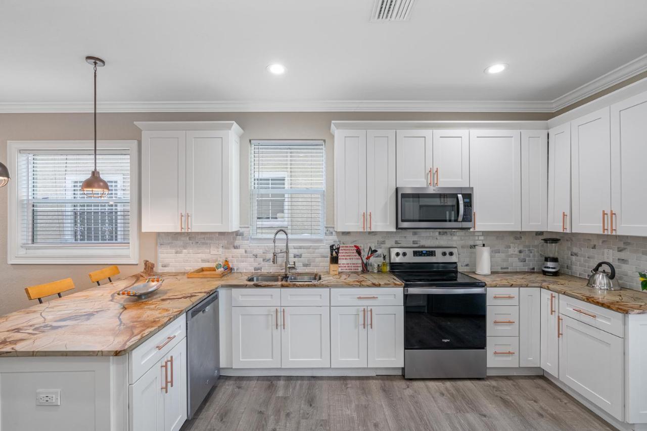 Cozy And Spacious 4Br House With Pool In Tampa Exterior photo